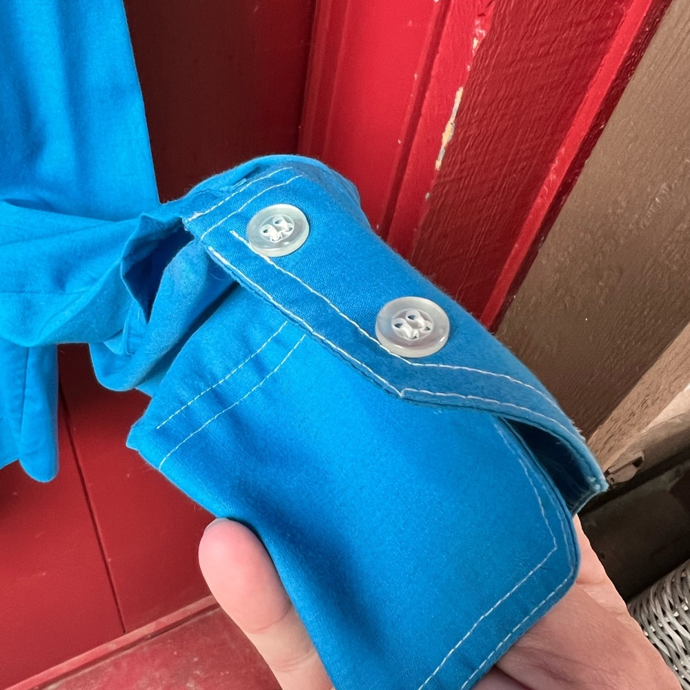 Vintage Blue Button Down Shirt - Picture 4 of 8